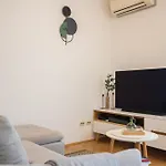 Apartman Znjan With Parking Split