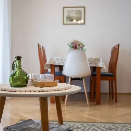 Apartament Znjan With Parking *