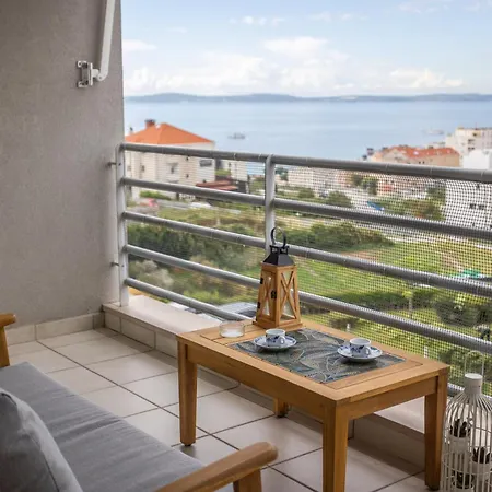 Znjan With Parking Apartmán Split