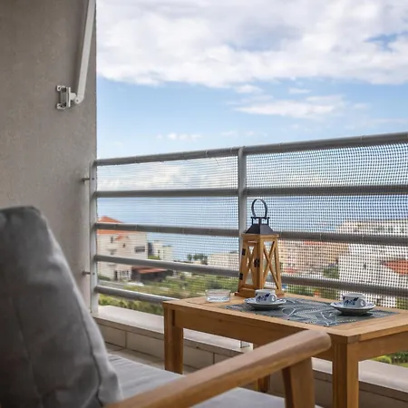 Znjan With Parking Split